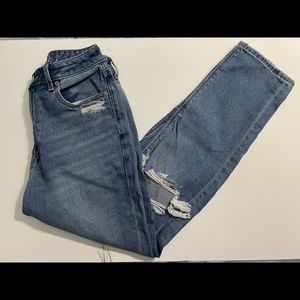 American Eagle Mom Jeans
